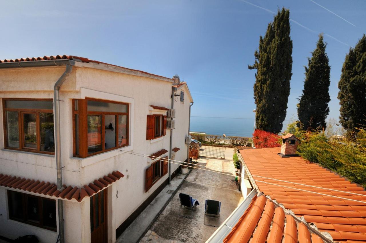 Casa Astrid By The Sea In Porec Exterior photo